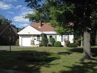 1st image of 33 Witbeck Dr