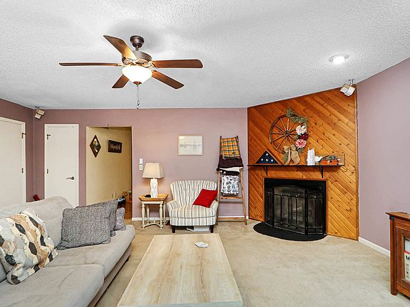 4th image of 417 Warner Park Rd