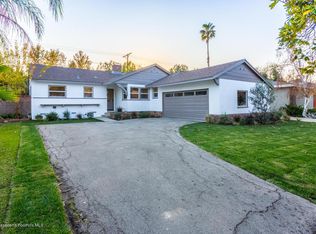 19414 Calvert St, Reseda, CA 91335