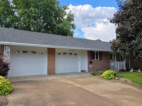 436 W 21st St, Carroll, IA 51401