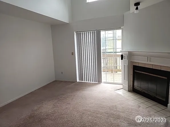 22810 30th Avenue S #B301, Des Moines, WA 98198