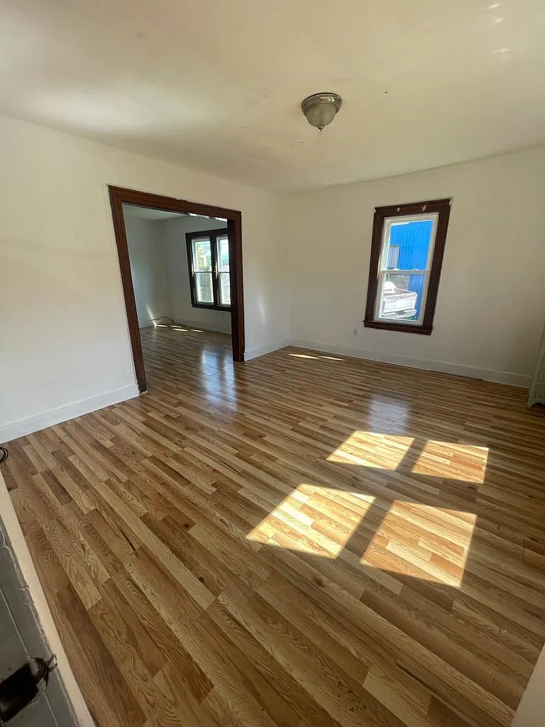 2 bed, $1,200 — Photo 4