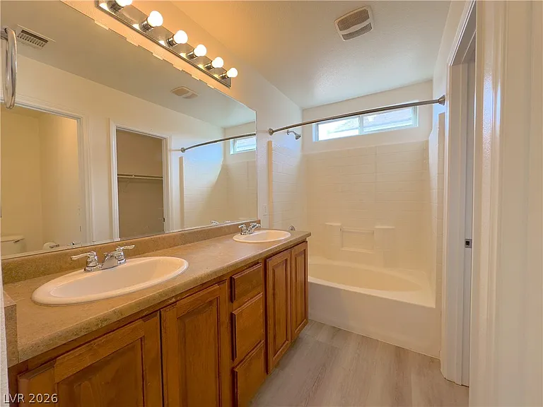 6952 Graceful Cloud Ave — Photo 6
