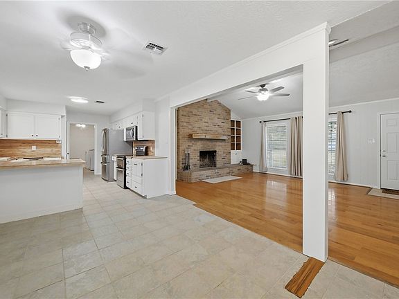 4th image of 16479 Riva Ridge Rd