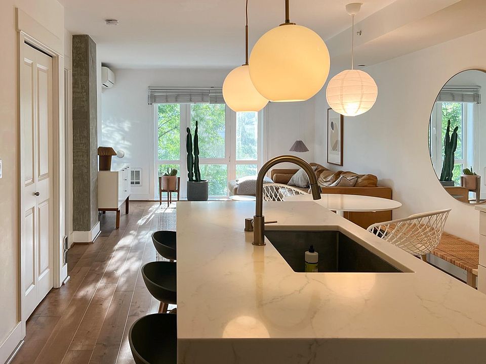 Quartz countertops