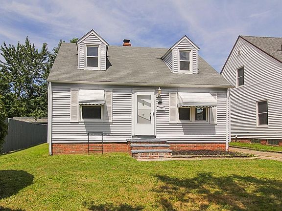2nd image of 16407 Lotus Dr