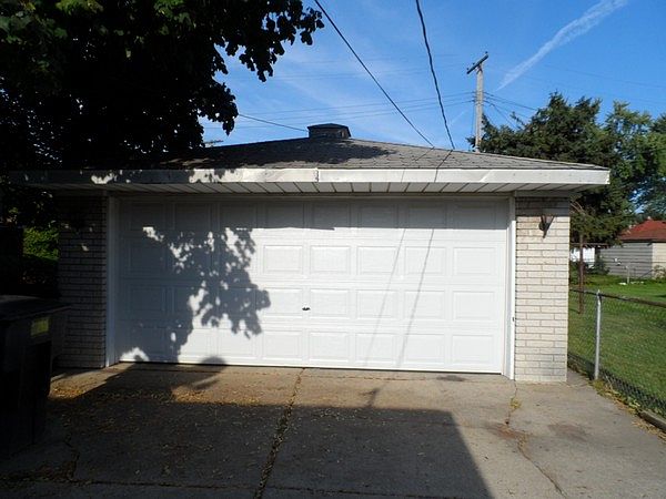 2nd image of 13030 Simms St