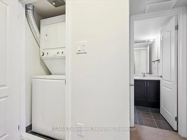2441 Greenwich Dr #64 — Photo 31