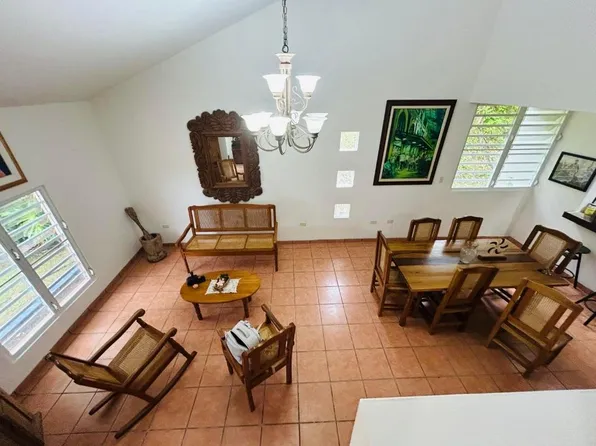 La Peninsula, Cidra, PR 00739