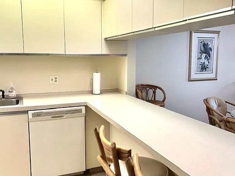 1095 Gulf Of Mexico Dr #104 — Photo 4