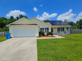 210 High Meadow Ct, Richlands, NC 28574