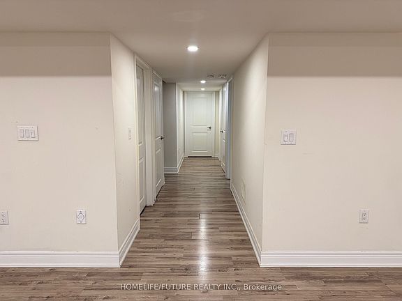 5th image of 2642 Sapphire Dr #Basement