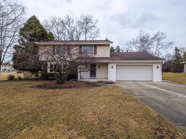3635 Crestview CIRCLE, Brookfield, WI 53005