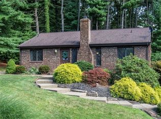 2546 Wexford Bayne Rd, Sewickley, PA 15143