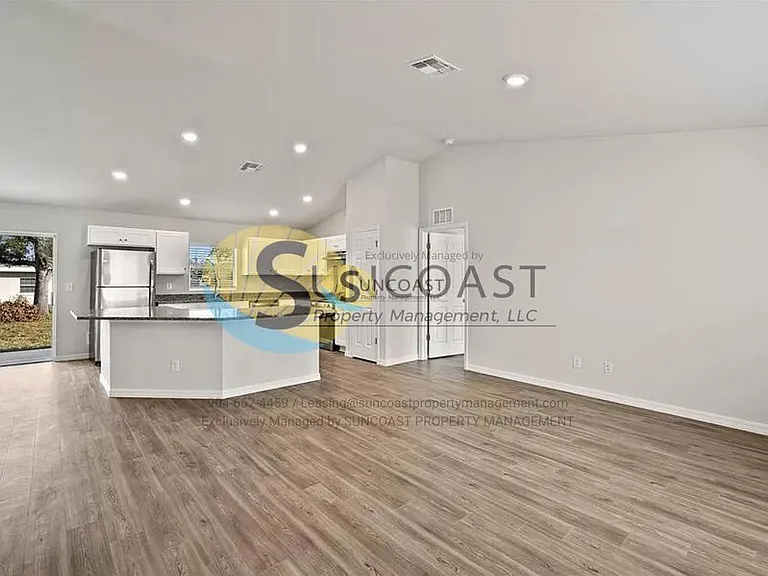 17389 Tyler Ave — Photo 12