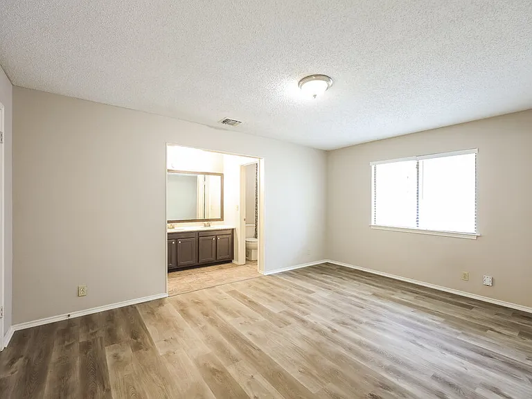 6303 Crab Orch — Photo 11
