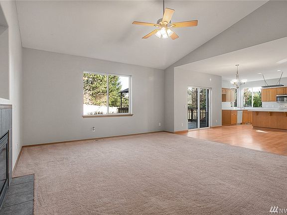 5th image of 19611 85th Ave E