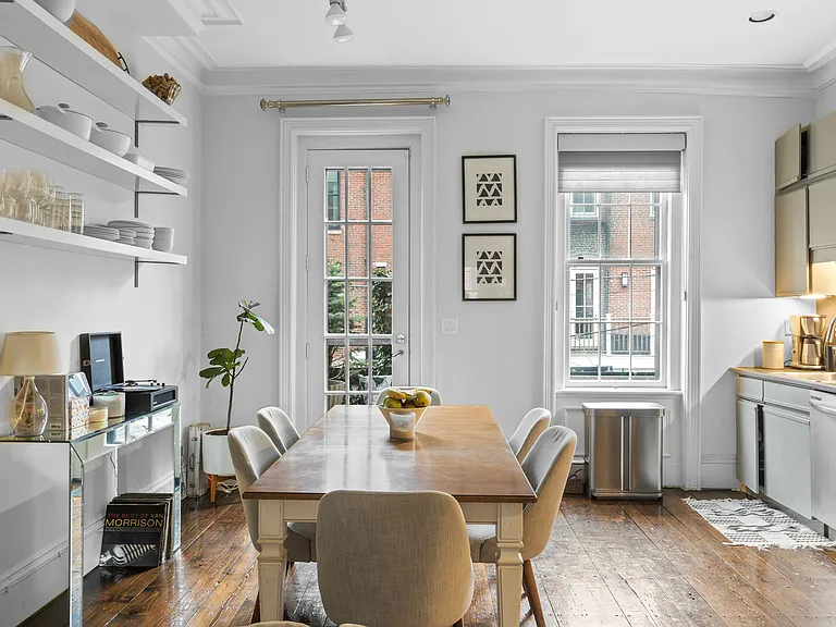 4 Cazenove St #1 — Photo 6