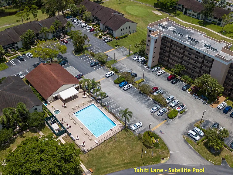 7593 Tahiti Ln #106 — Photo 32