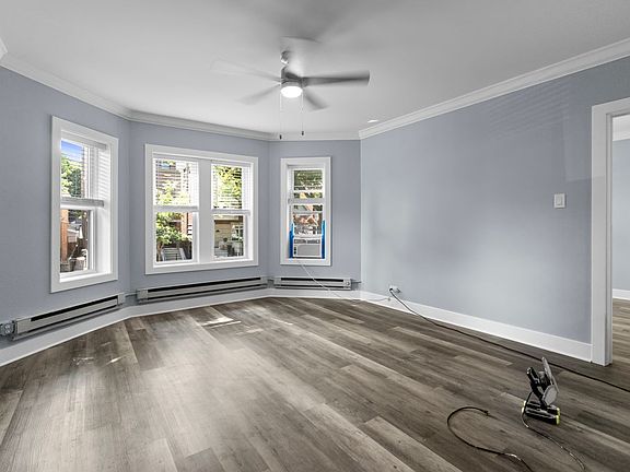 3rd image of 3815 N Greenview Ave #3819-1N