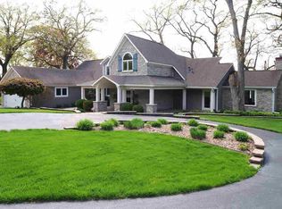 21504 River Rd N, Cordova, IL 61242