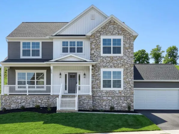 220 Copper Ridge Dr, Newmanstown, PA 17073