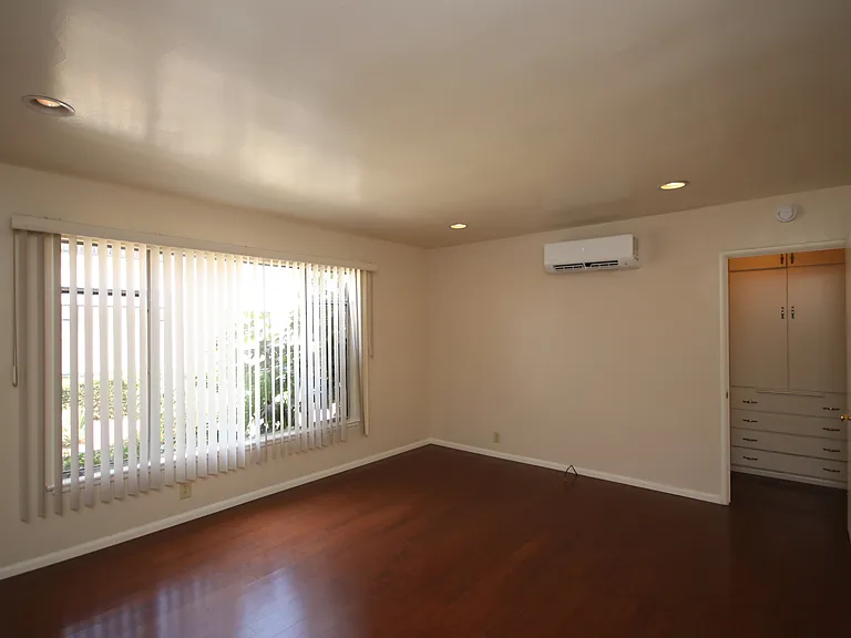 343 S Madison Ave #15 — Photo 5