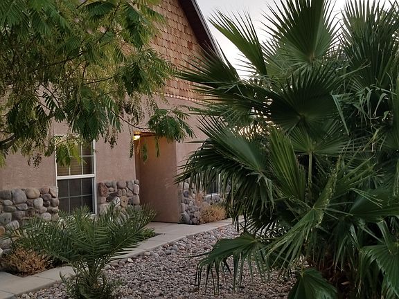 Front View / Landscape