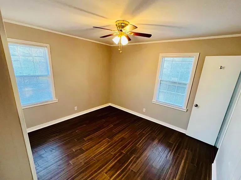 3415 Mimosa Ln NW — Photo 10