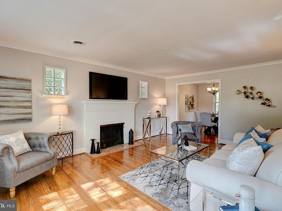 1st image of 4410 Penwood Dr