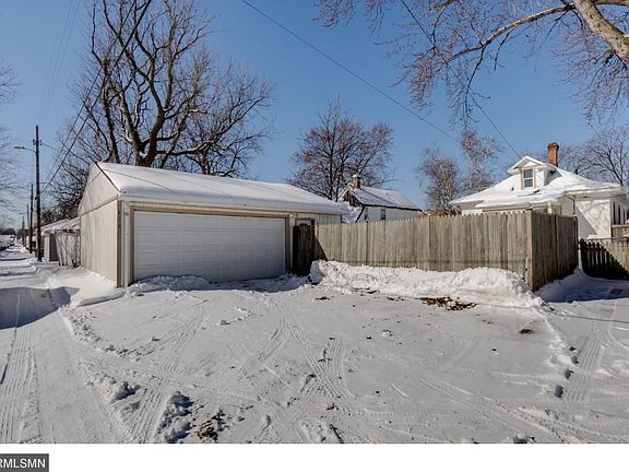 5th image of 4118 Dupont Ave N