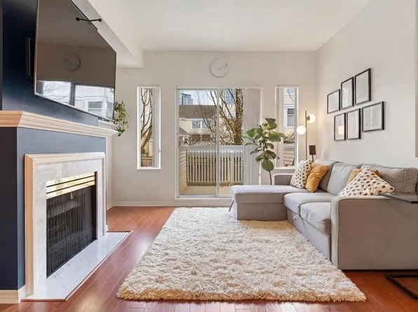 6700 Rumble St #58, Burnaby, BC V5E 4H7