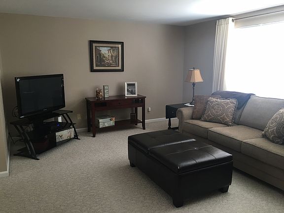 2nd image of 73 Old Lyme Dr APT 4