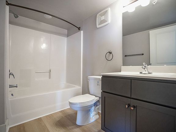 5th image of 14 Union St N #201