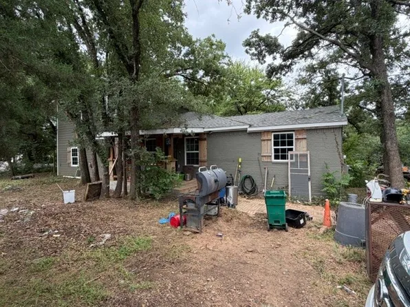 3374 Crawford Dr, Corinth, TX 76210