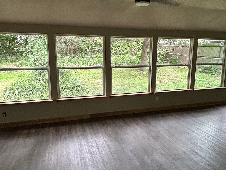 2928 Cortez Dr — Photo 3