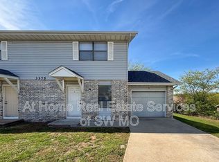 3375B S Moreland Ct, Springfield, MO 65807