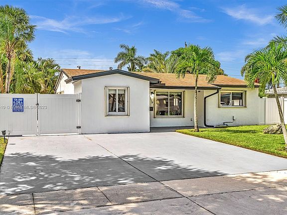 4th image of 3519 SW 14th St