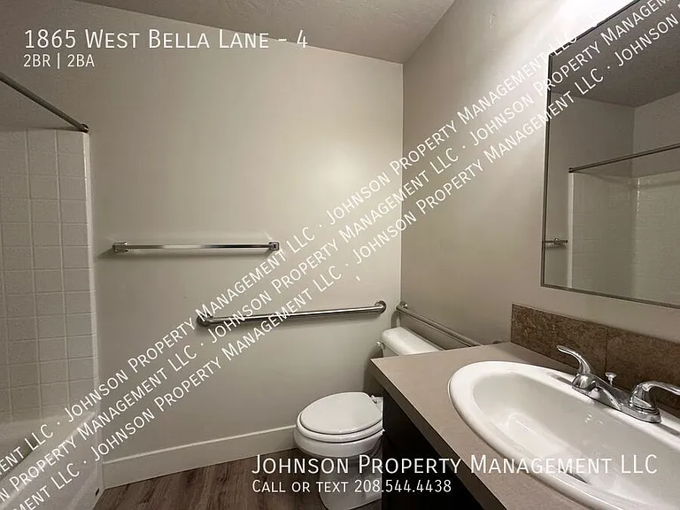 1865 W Bella Ln #4 — Photo 12