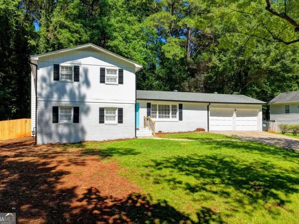 298 W Wind Dr SW, Lilburn, GA 30047