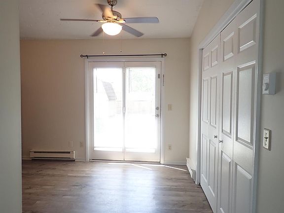 4th image of 2385 Lincoln Ave