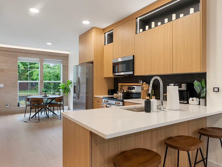 3013 NE Ainsworth St — Photo 32