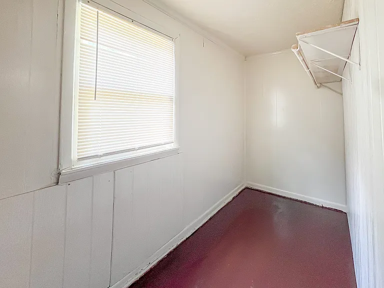 1811 Owens Ct — Photo 13