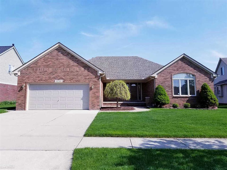 1st image of 15714 Retreat Dr