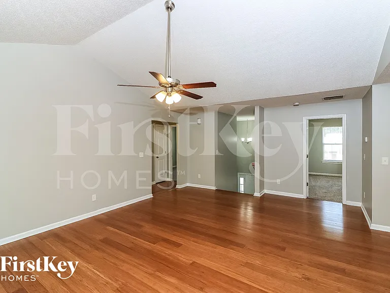 5955 Water Oaks Dr — Photo 8