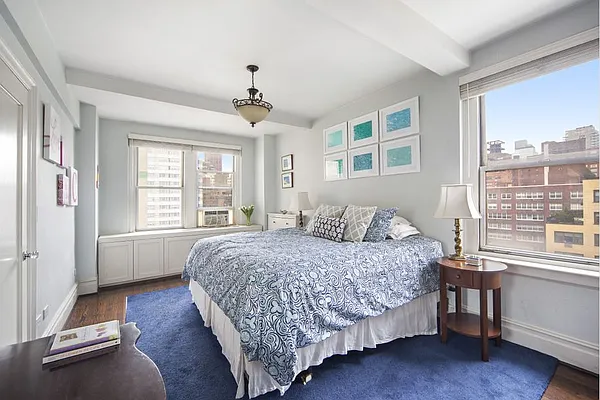 Sold by Stribling | media 4
