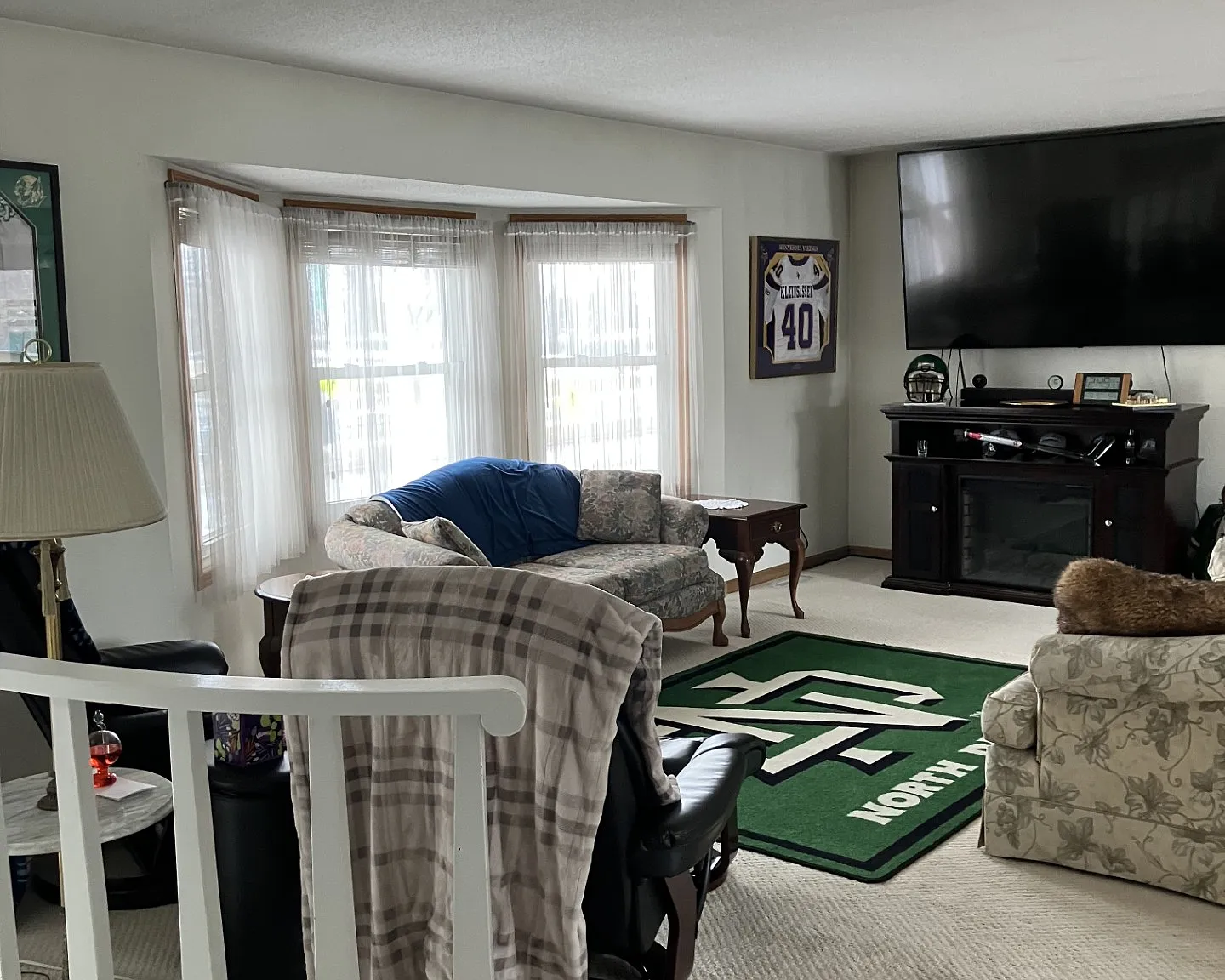 2 bed, 1300 sqft, $950 — Photo 2