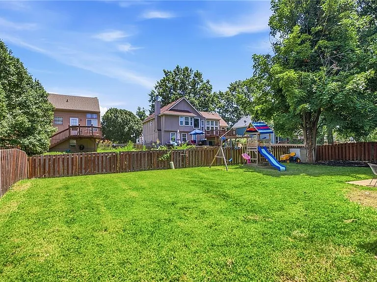 14709 Goodman St — Photo 27