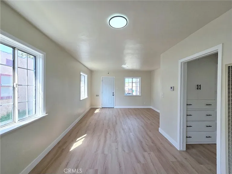 5552 Lewis Ave #M — Photo 4