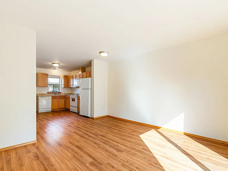 3343 Northwest Ave — Photo 10
